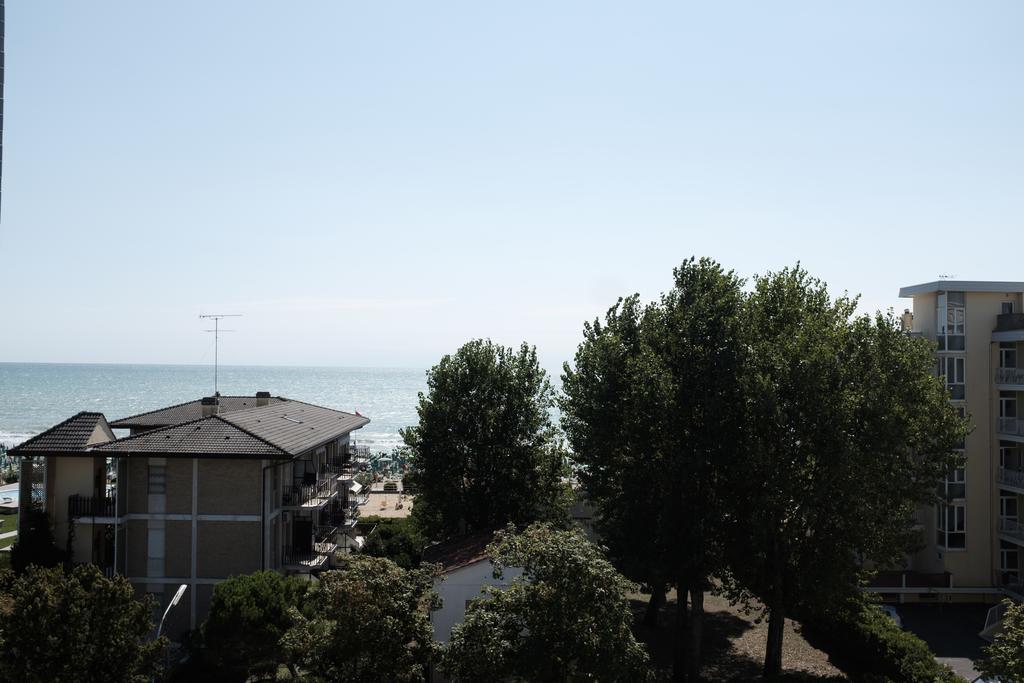 Acapulco Beach Lido di Jesolo Exterior foto